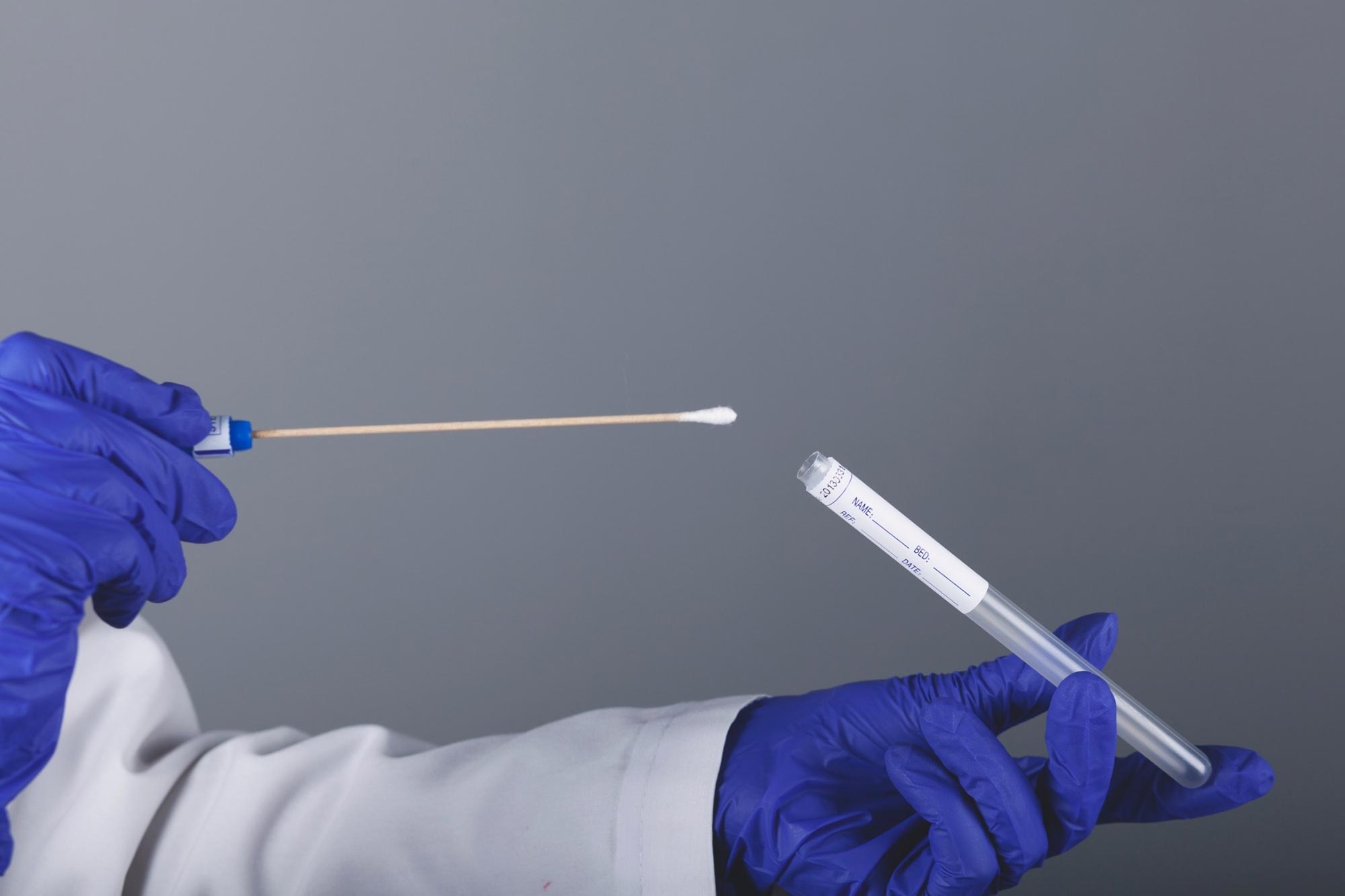 Wissenschaftler, die einen „bahnbrechenden“ Test entwickeln, um Parkinson zu diagnostizieren, basierend auf Verbindungen auf der Haut gefunden