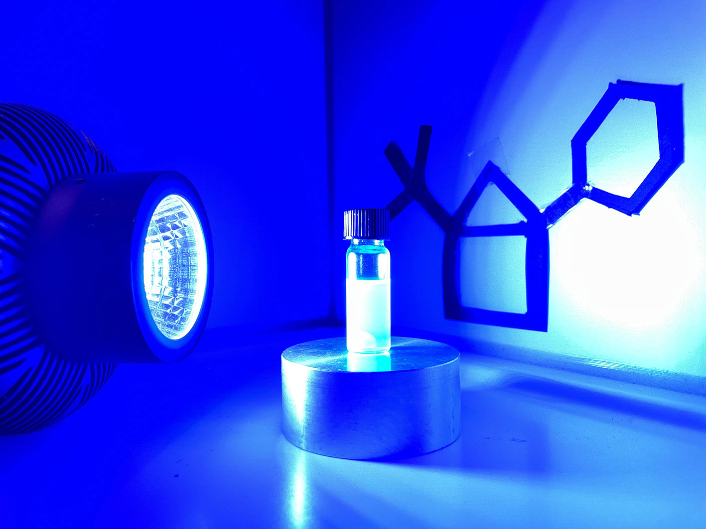 Wissenschaftler lösen eine seit langem bestehende chemische Herausforderung mit lichtgetriebener Katalyse