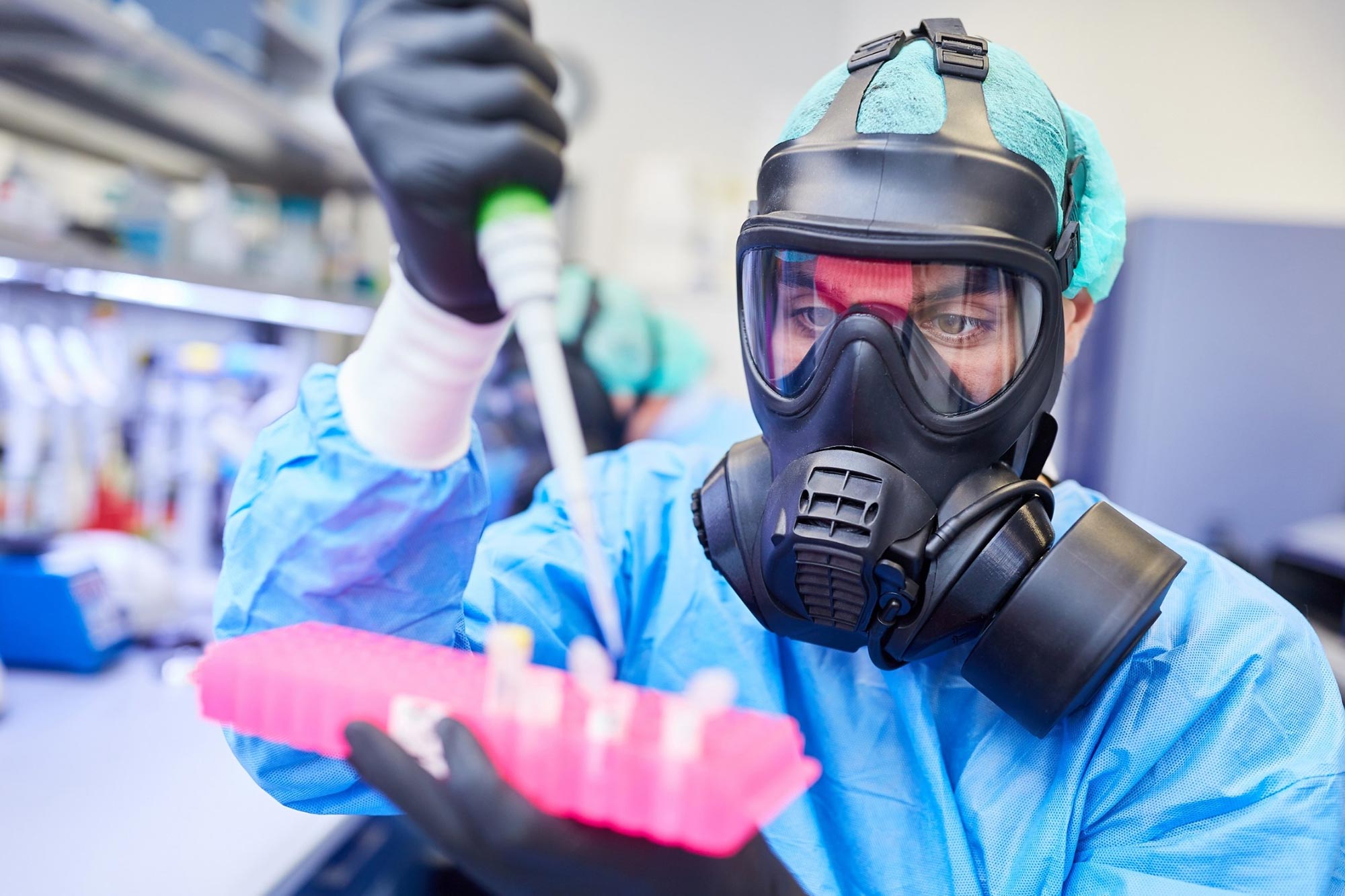 Wissenschaftler verurteilen die britische Regierung „gefährliches und unethisches Covid-19-Experiment“