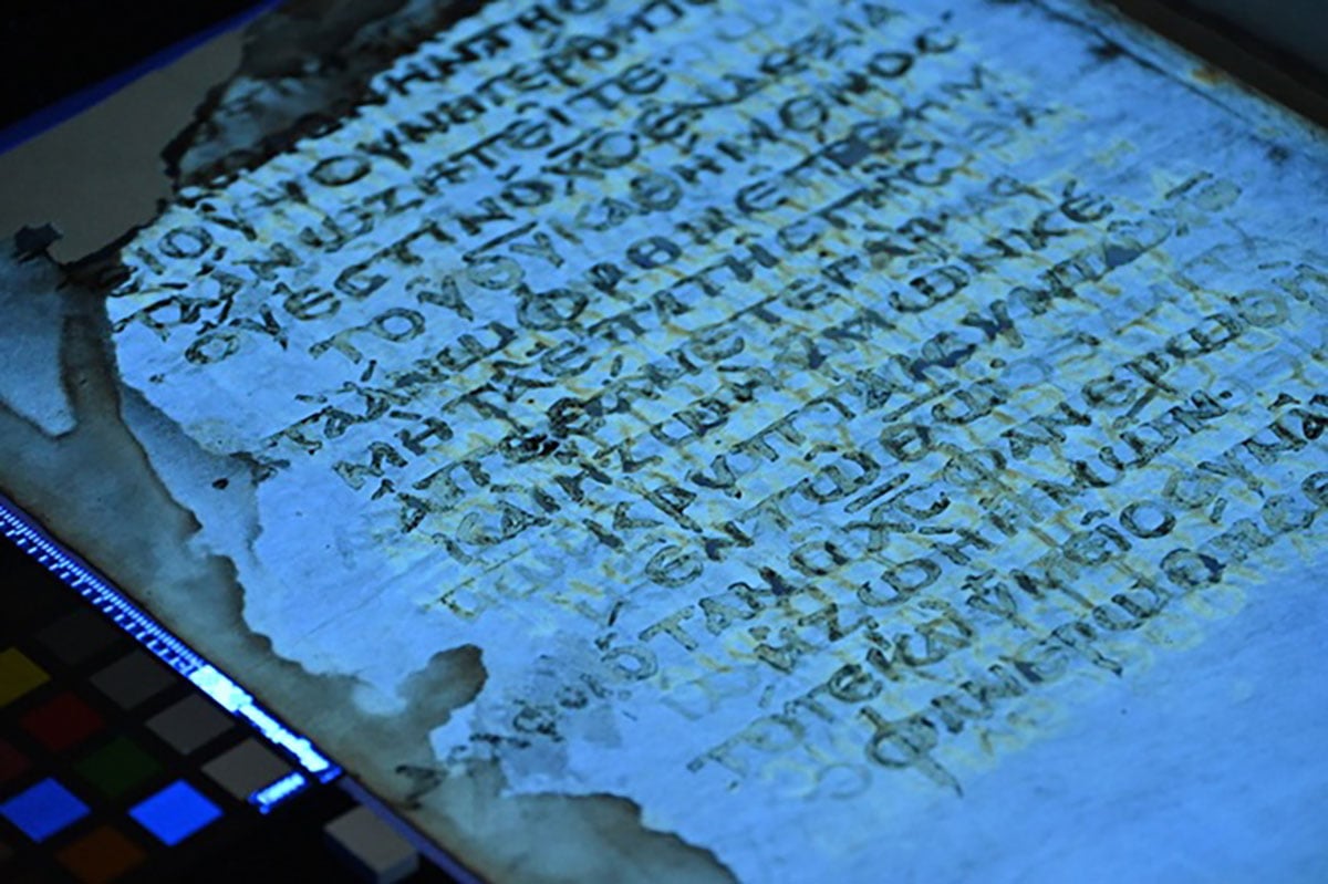 Wissenschaftler entdecken 42 „Geisterseiten“ aus einem alten Manuskript des Neuen Testaments