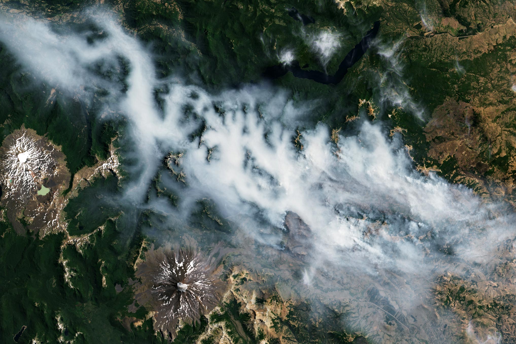Schockierende Satellitenbilder zeigen die Krise von Patagonien in beispiellosen Details