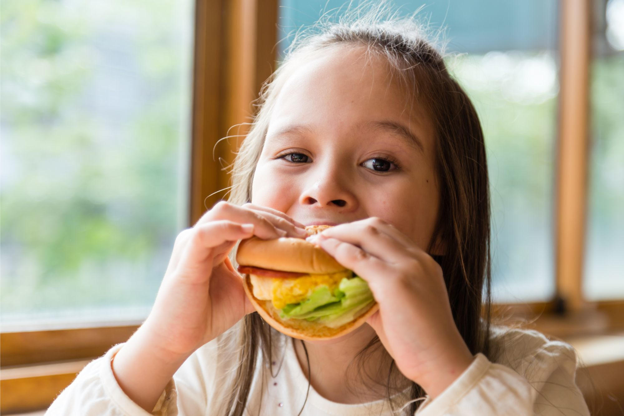 Wissenschaftler haben einen einfachen Gehirnkreis entdeckt, der beim Essen steuert